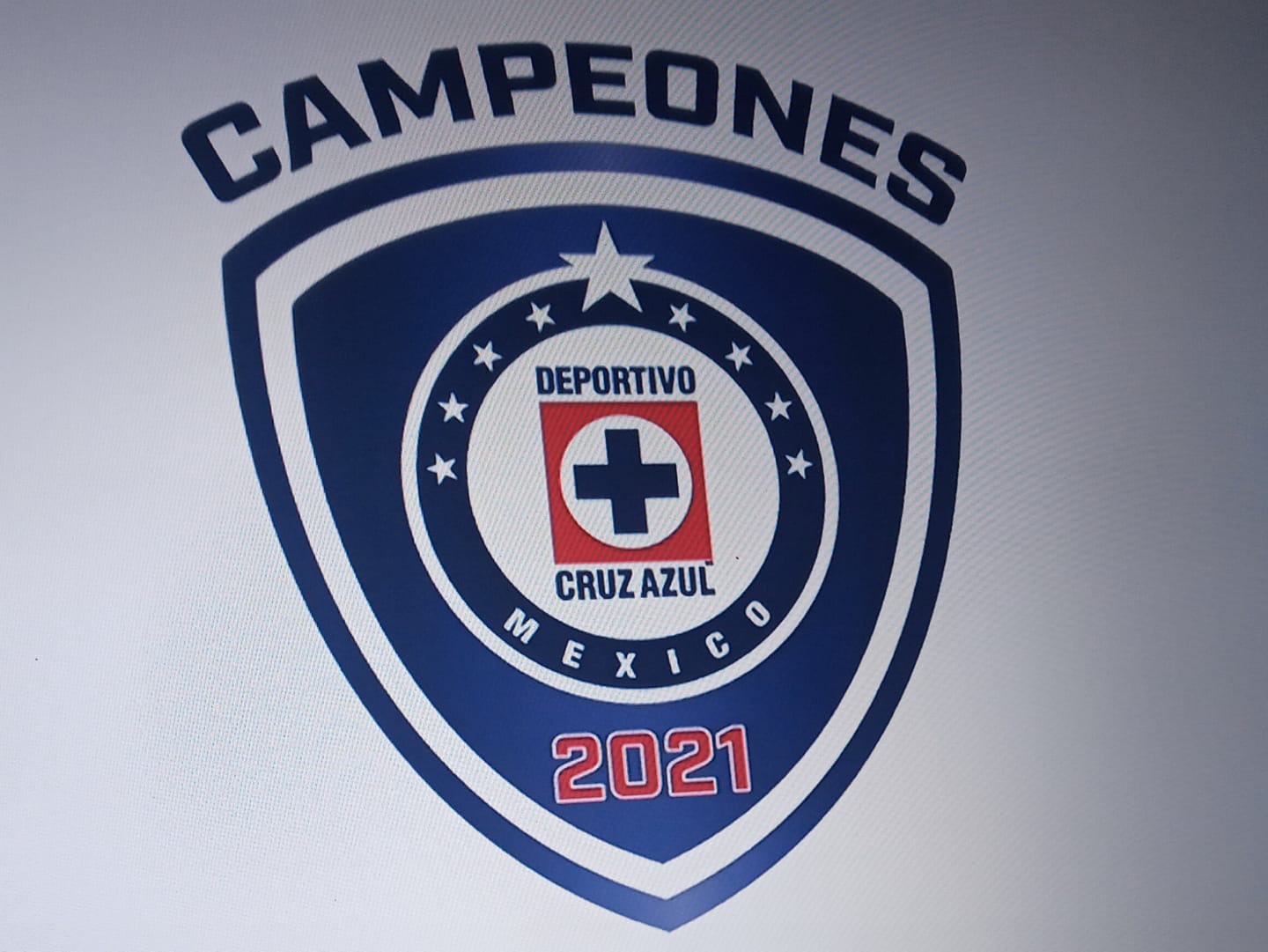 Cruz Azul Campeón 2021 y su nuevo escudo con 9 estrellas: Imágenes